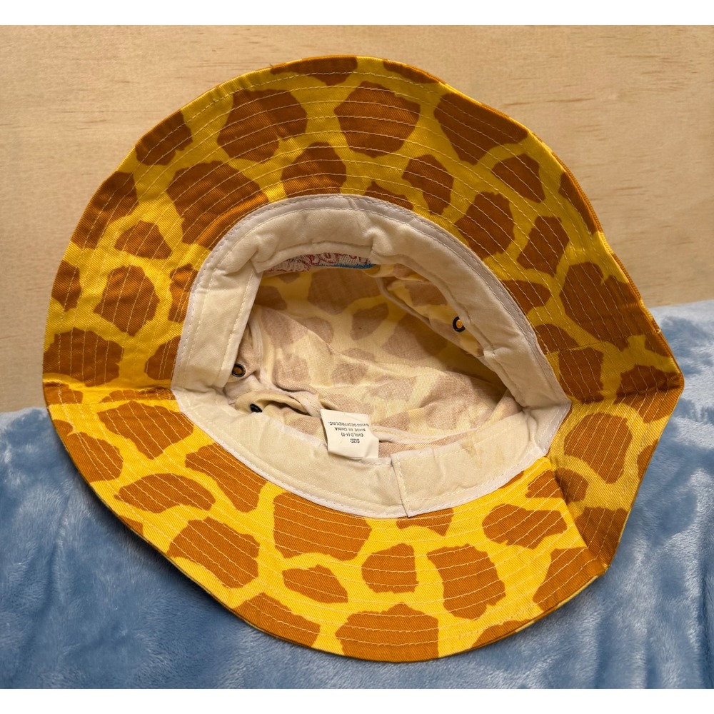 Toys R Us Camp Geoffrey Giraffe Print Bucket Hat Vintage 2003 Child Size 4-8 NWT - Picture 4 of 7
